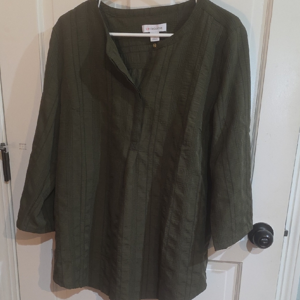 Liz Claiborne Olive Textured V-Neck Tunic